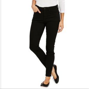 Vineyard Vines High Rise Black Denim Jeans